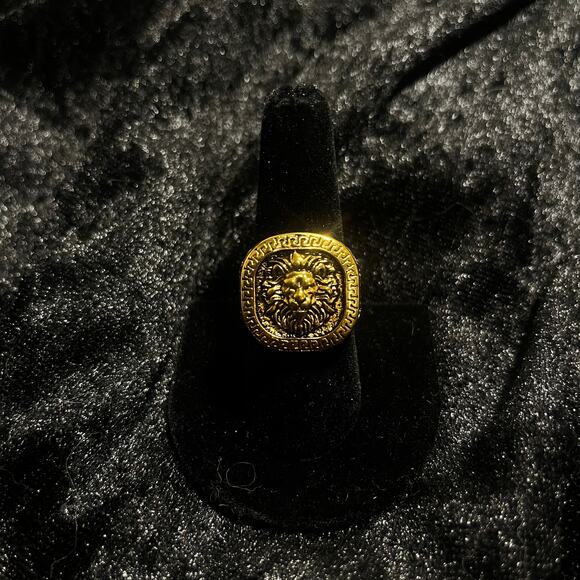 Lion face ring - Picture 1 of 2